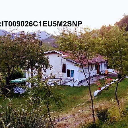 B&B La Casa Del Daino Millesimo Kültér fotó